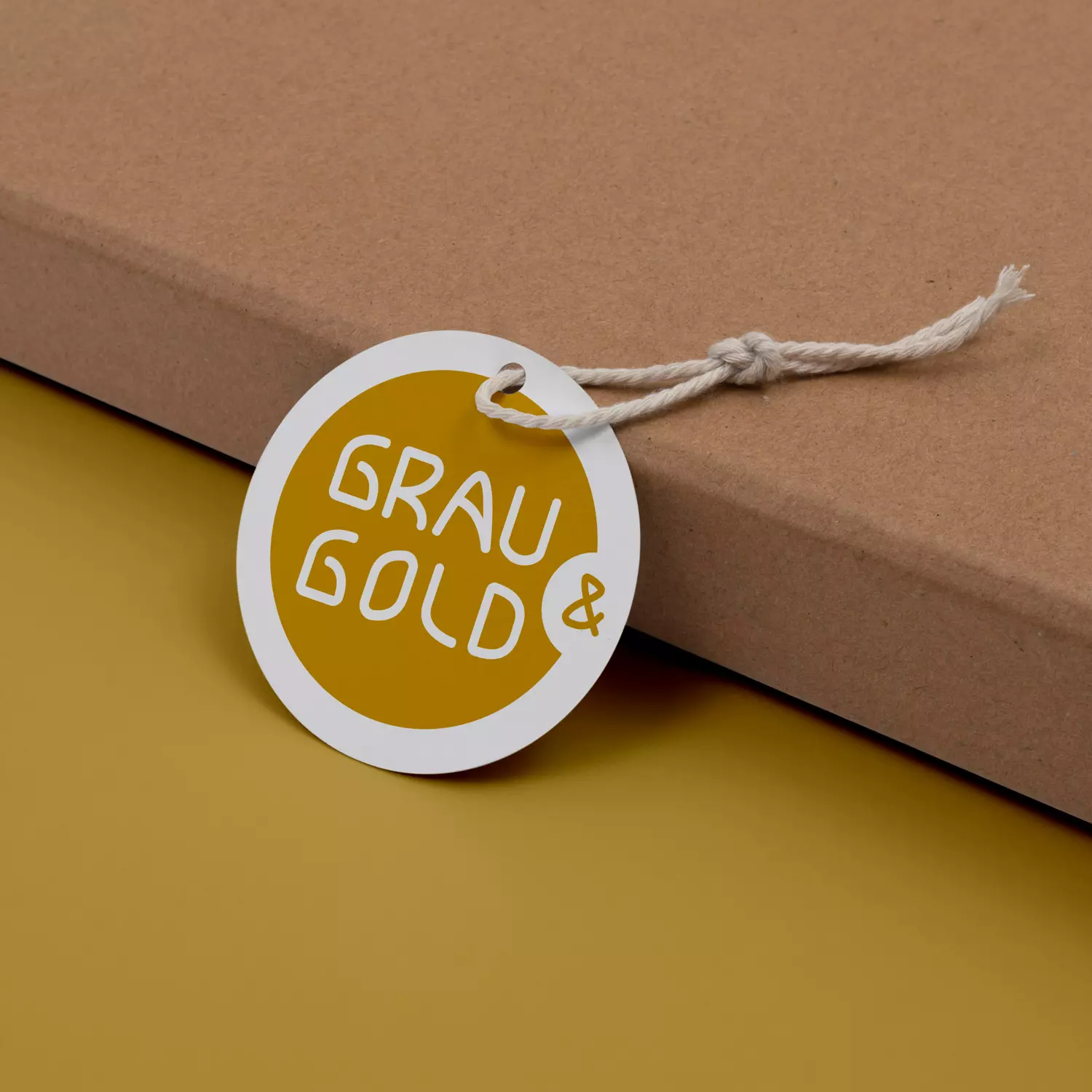 Branding: Grau & Gold