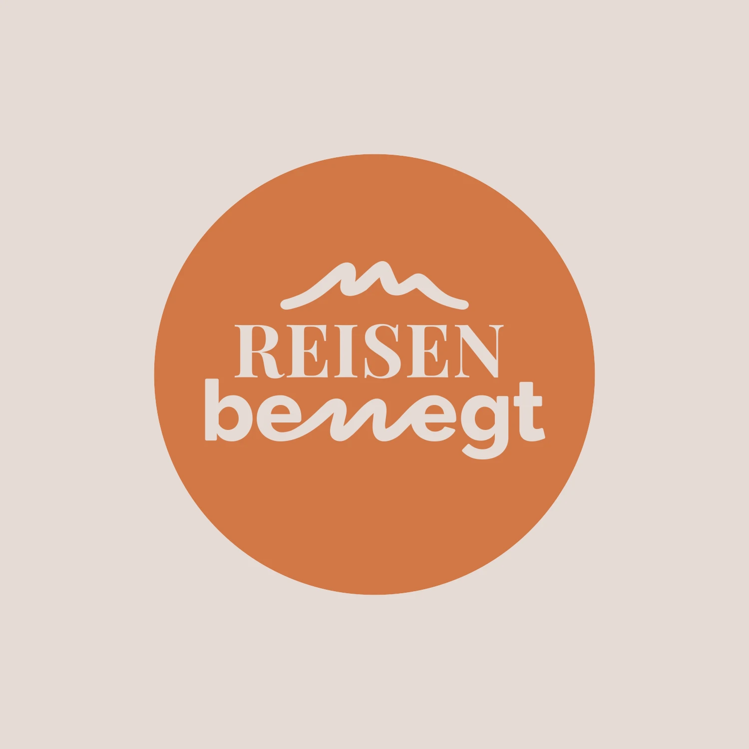 oben-case-bewegt-reisen-signet